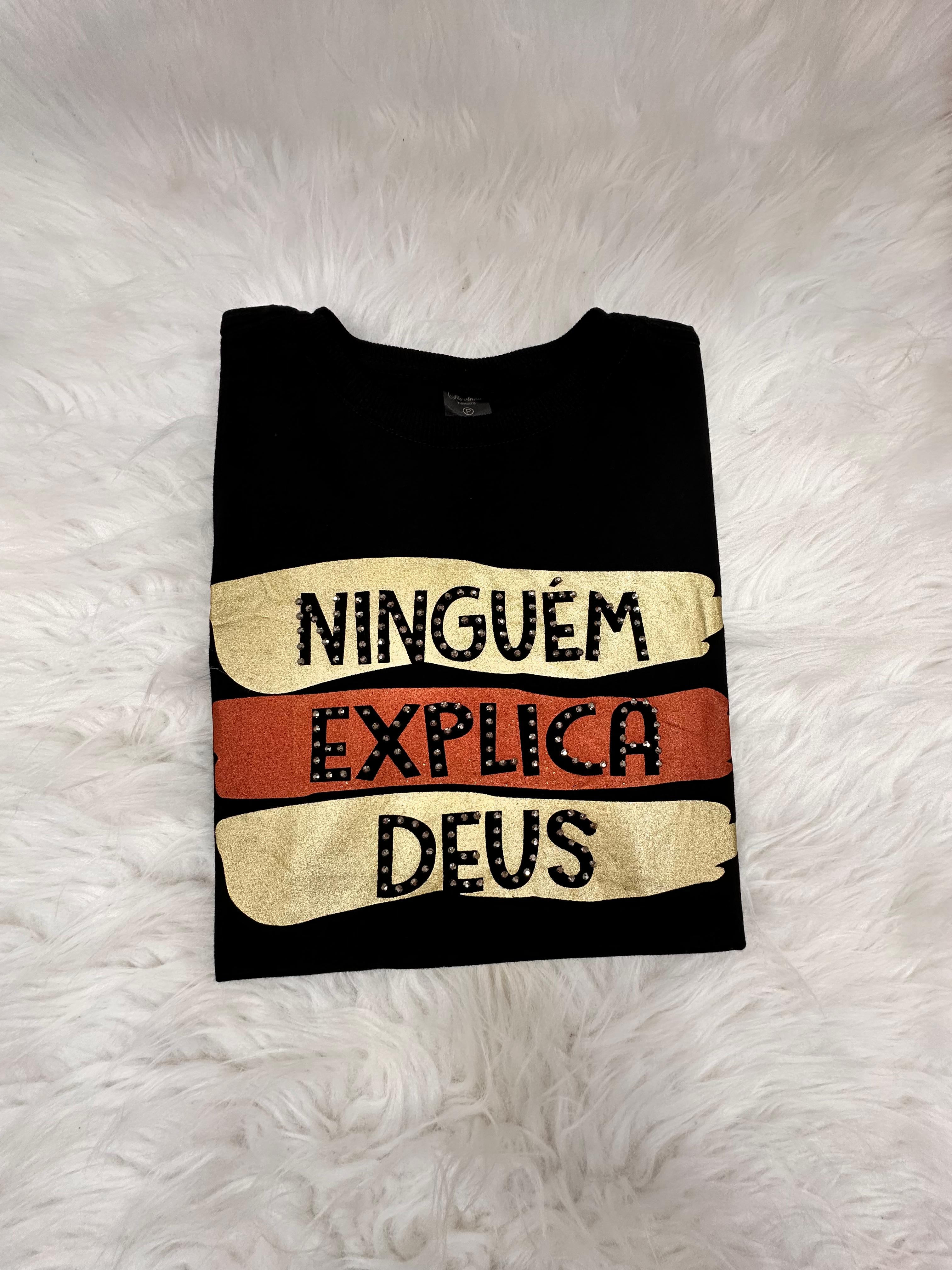 Camisa Ninguém Explica True Black