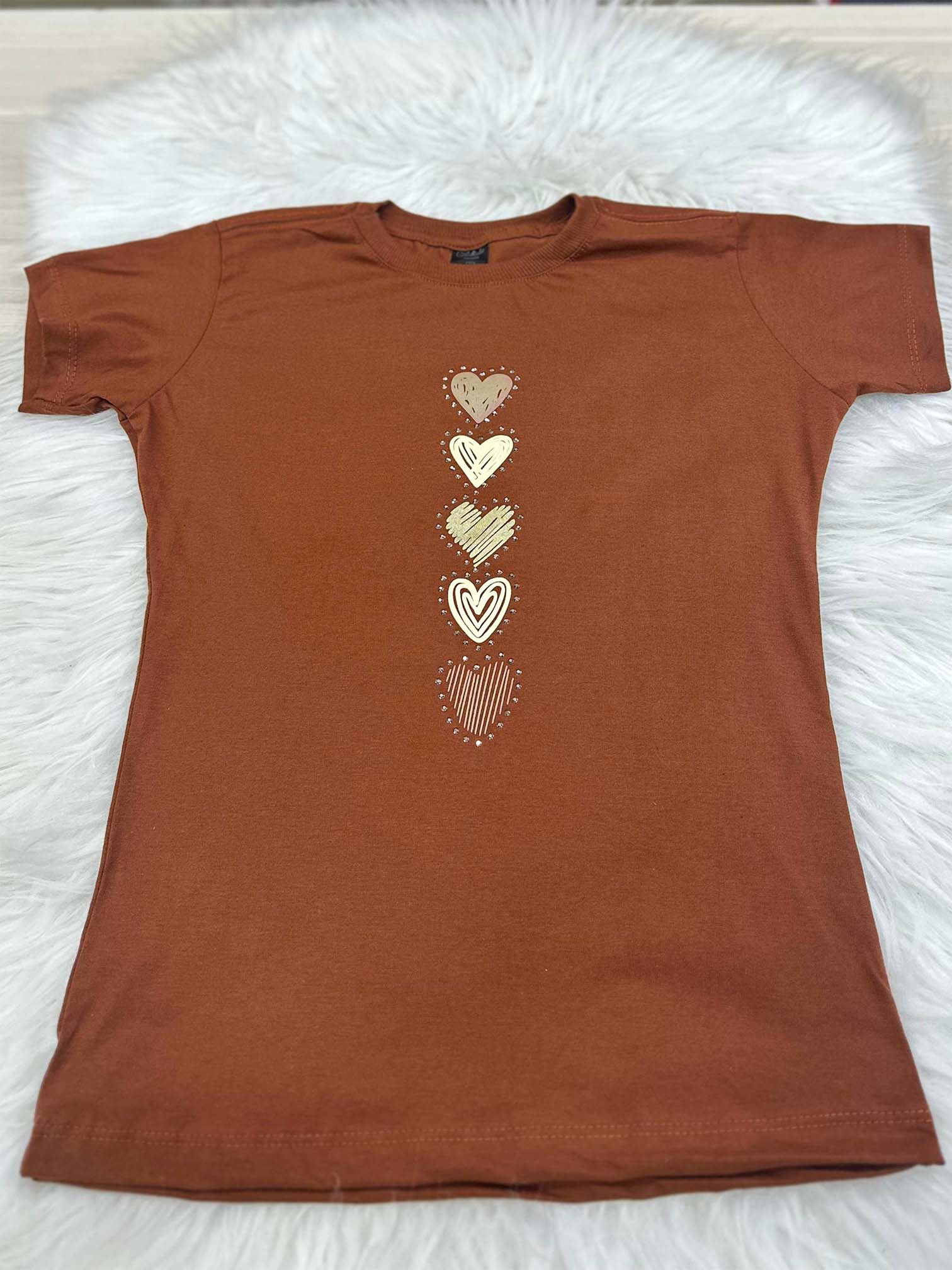 Camisa 5 Corações Chocolate